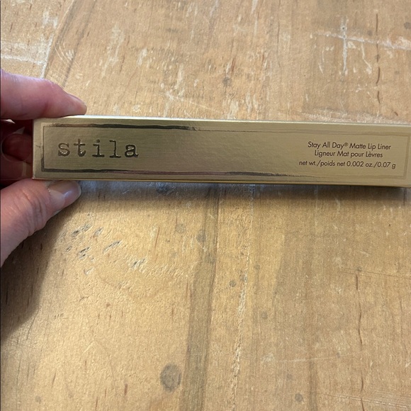 Stila Other - NWT Stila Stay All Day Matte Lip Liner - Evermore
